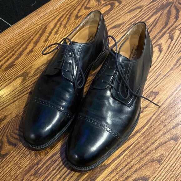 Johnston & Murphy Men’s Brinley Black Sheepskin Leather Sz 12M Cap Toe - Picture 1 of 9